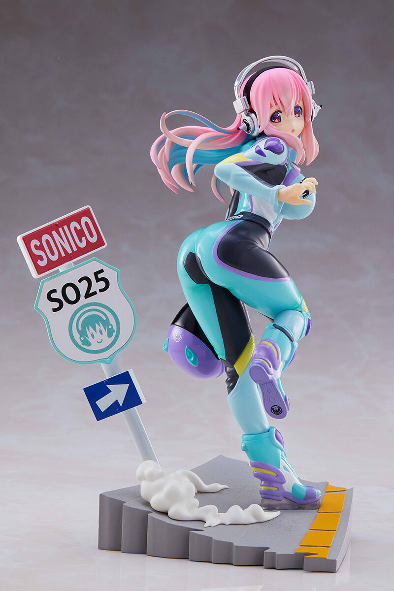 Super Sonico Tenitol Figure