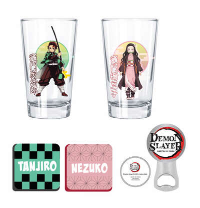 Demon Slayer: Kimetsu No Yaiba - Tanjiro and Nezuko Pint Glass Set Holiday Bundle