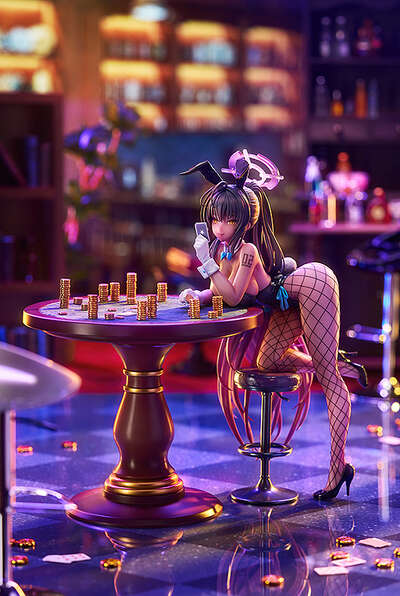 Blue Archive - Karin Kakudate 1/7 Scale Figure (Game Playing Bunny Girl Ver.)