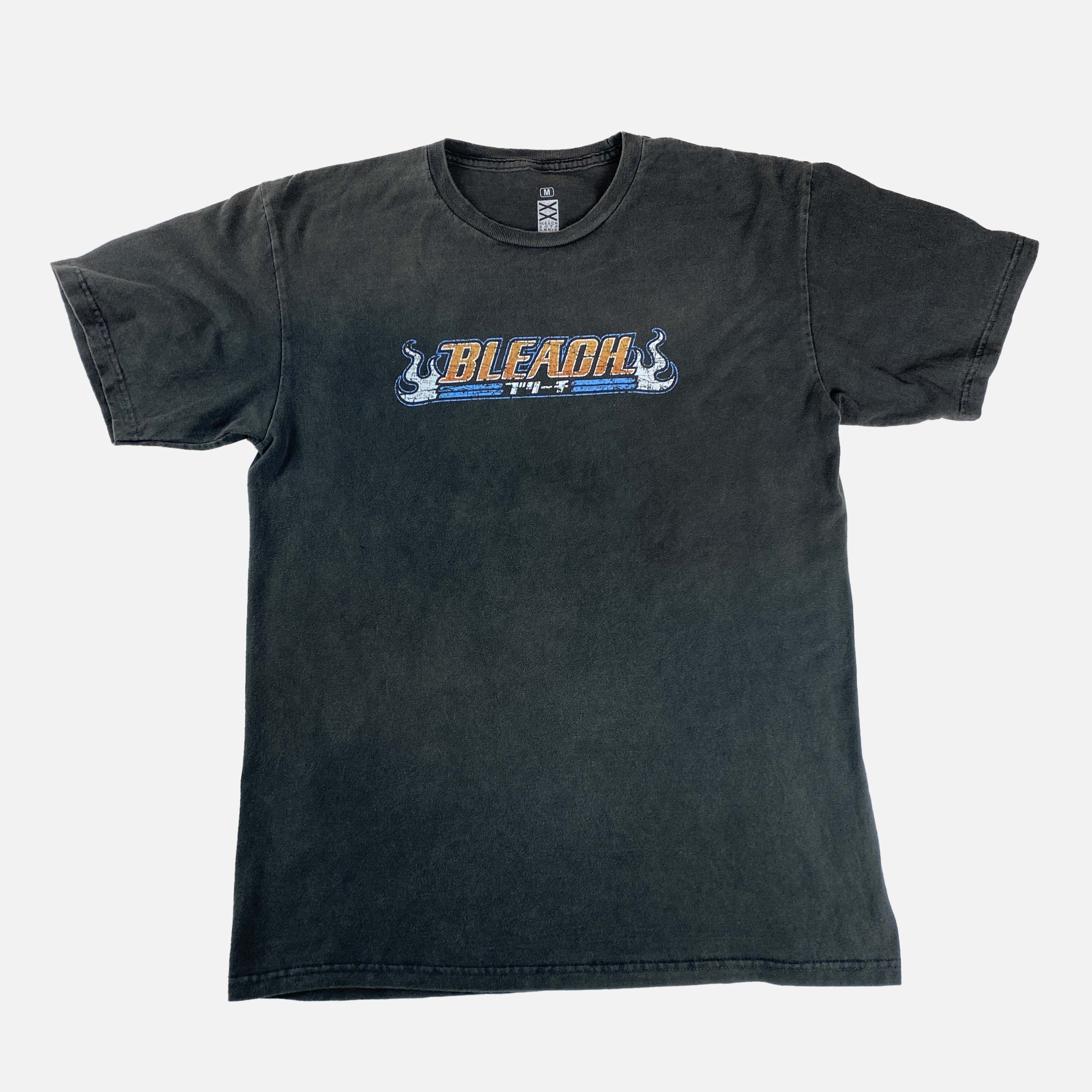 BLEACH - Ichigo Spray Paint T-shirt - Crunchyroll Exclusive
