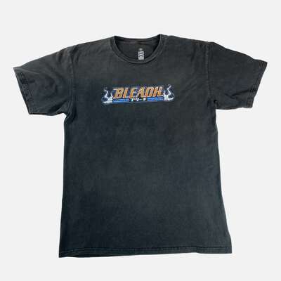 BLEACH - Ichigo Spray Paint T-shirt - Crunchyroll Exclusive
