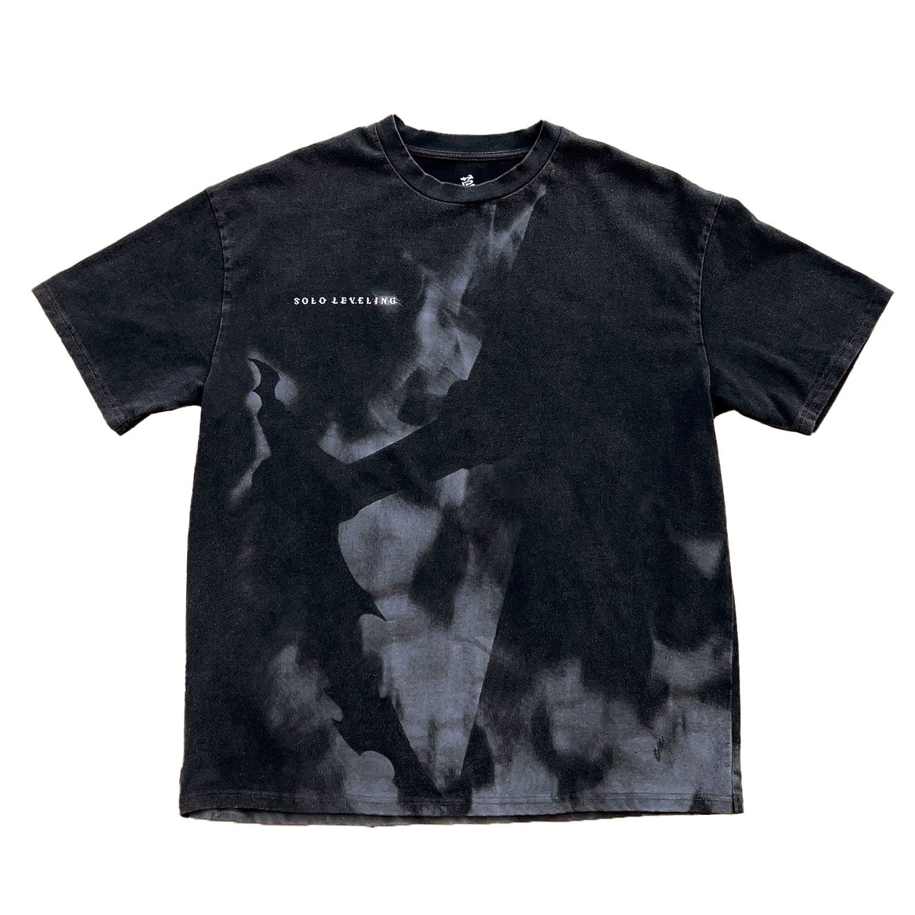 solo-leveling-shadow-monarch-glow-in-the-dark-t-shirt-crunchyroll-exclusive